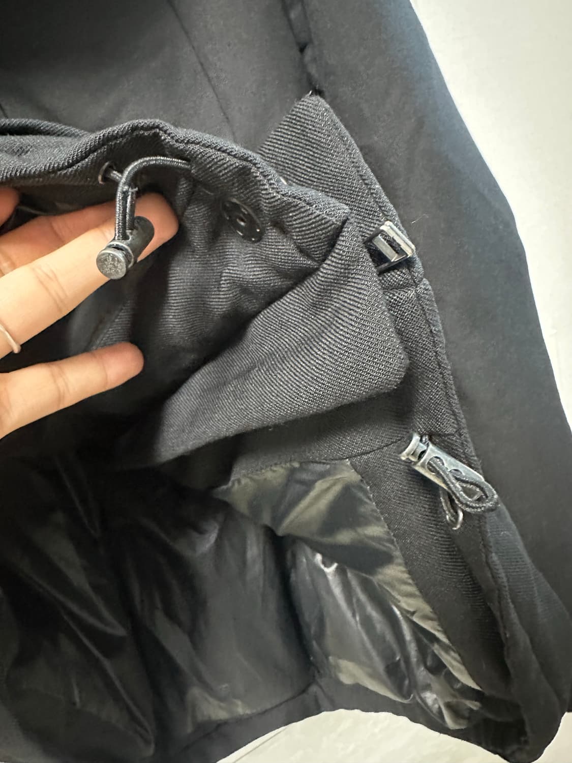 더 비르디안느 블랙 패딩 사이즈 2 상품이미지6