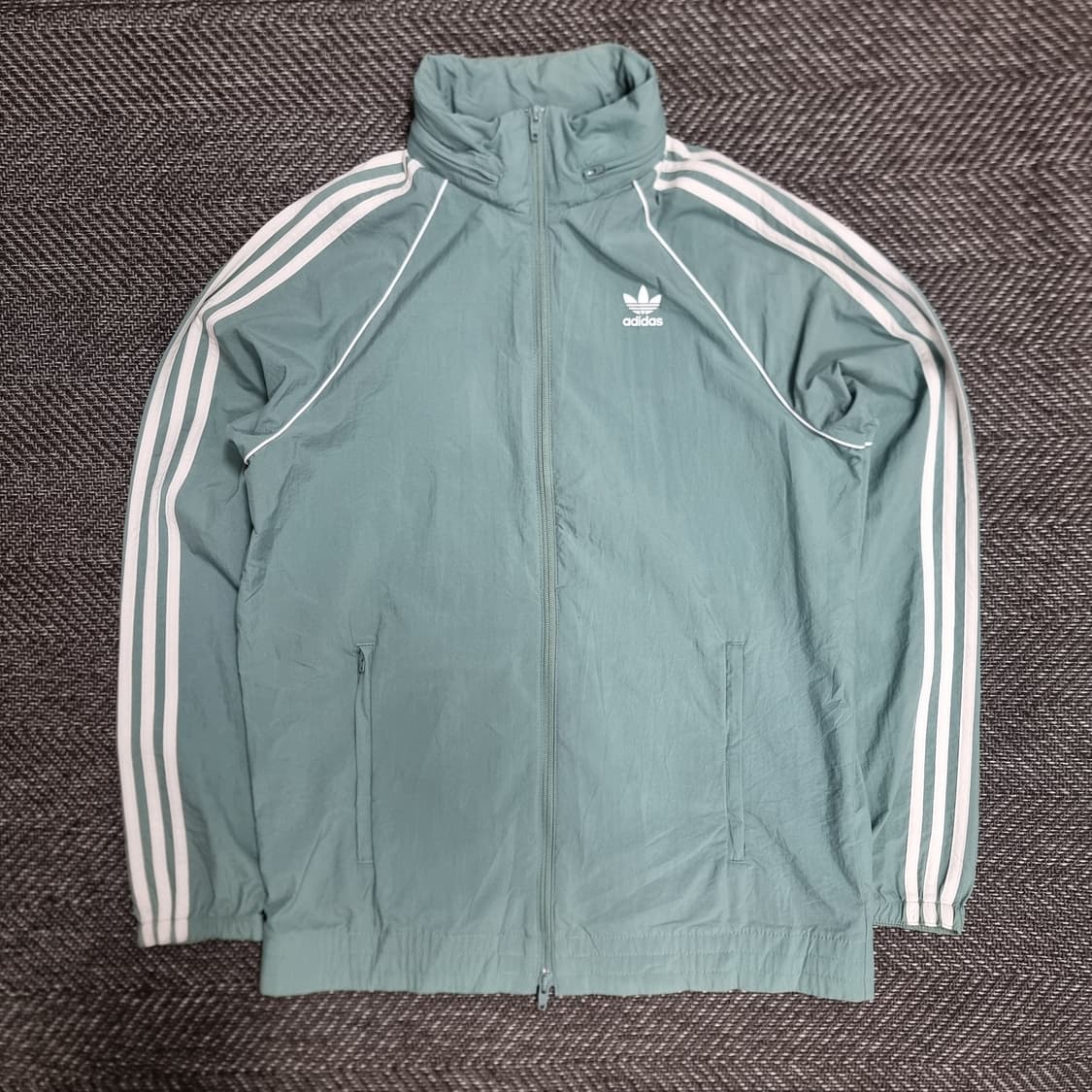 아디다스 슈퍼스타 유로파 바람막이 상품이미지1