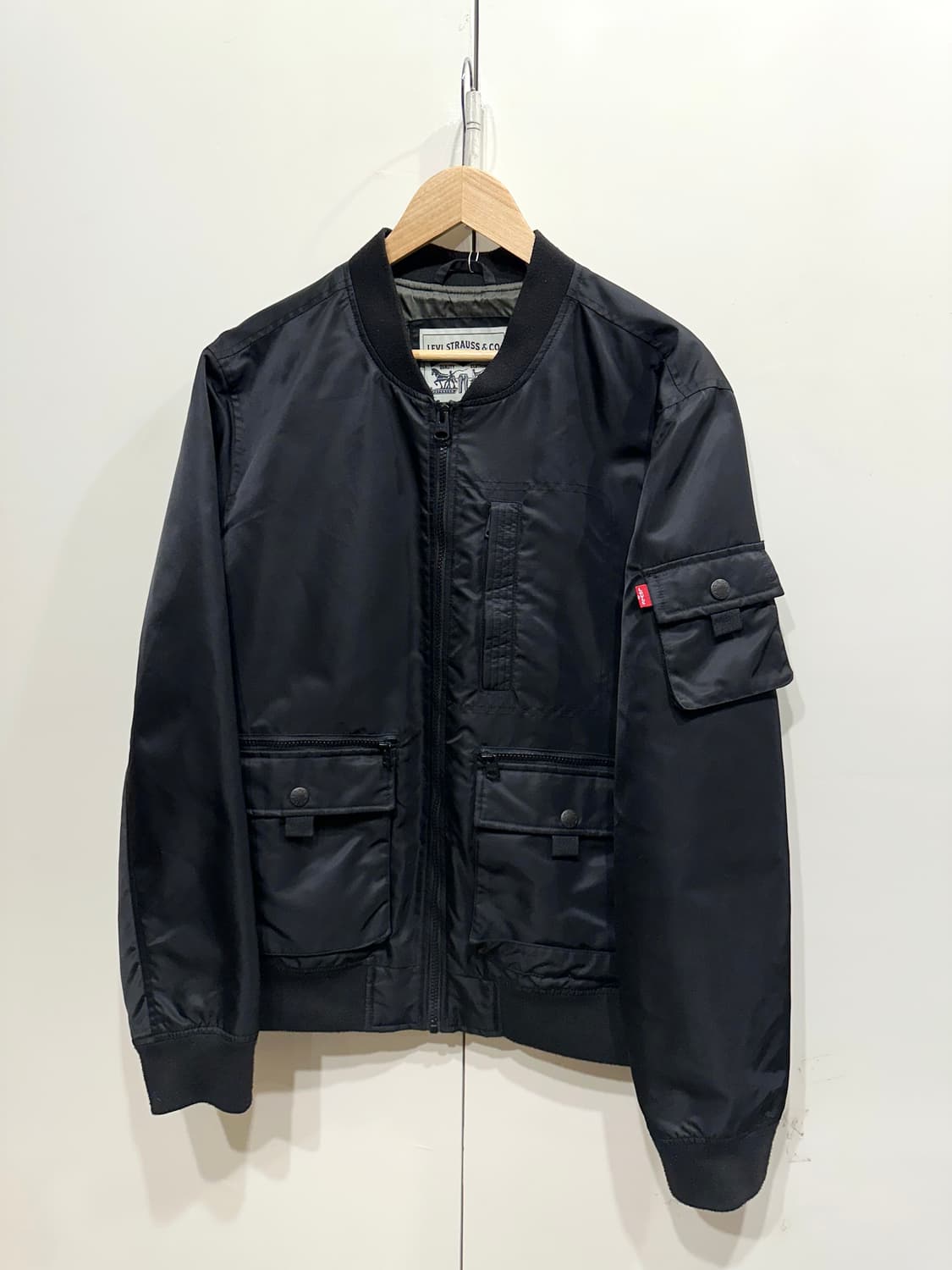 리바이스 패치 포켓 봄버 자켓 상품이미지2