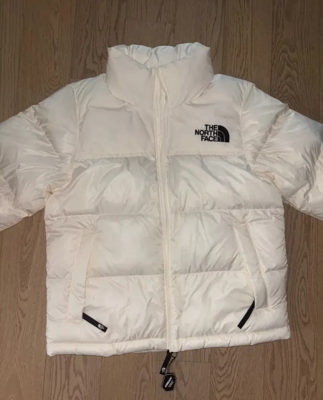 노스페이스 여성 눕시 온볼 자켓 패딩 크림 m(90) NJ3NR8 상품이미지1