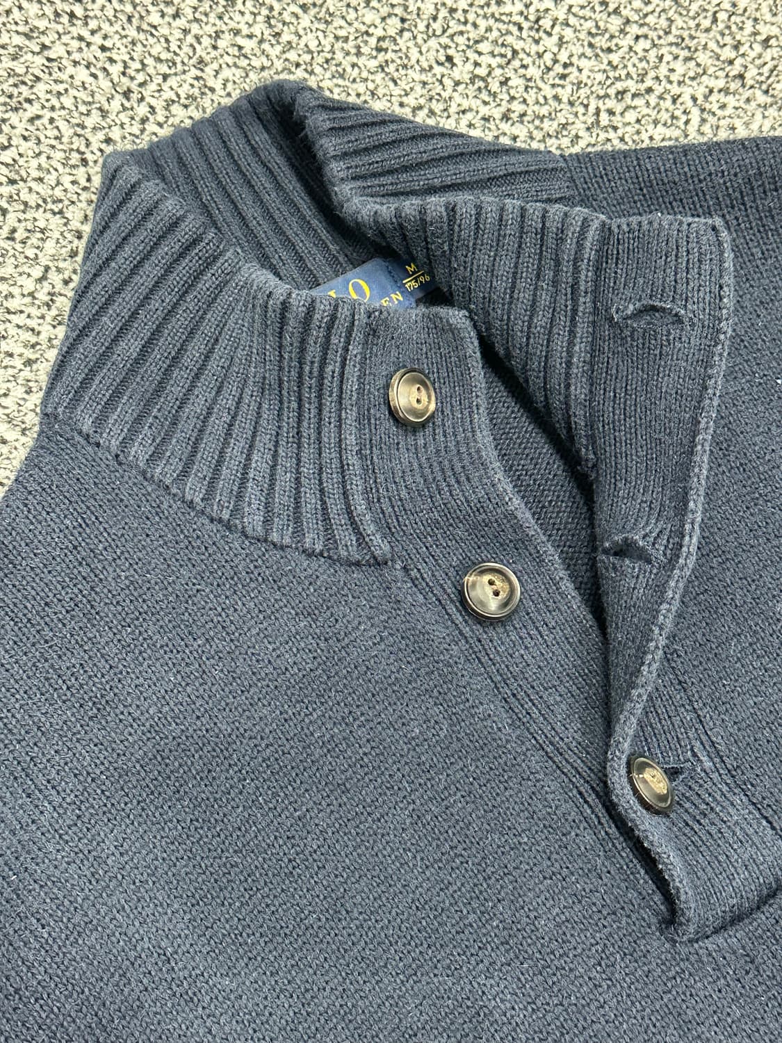 폴로 반버튼 니트 긴팔 상품이미지4