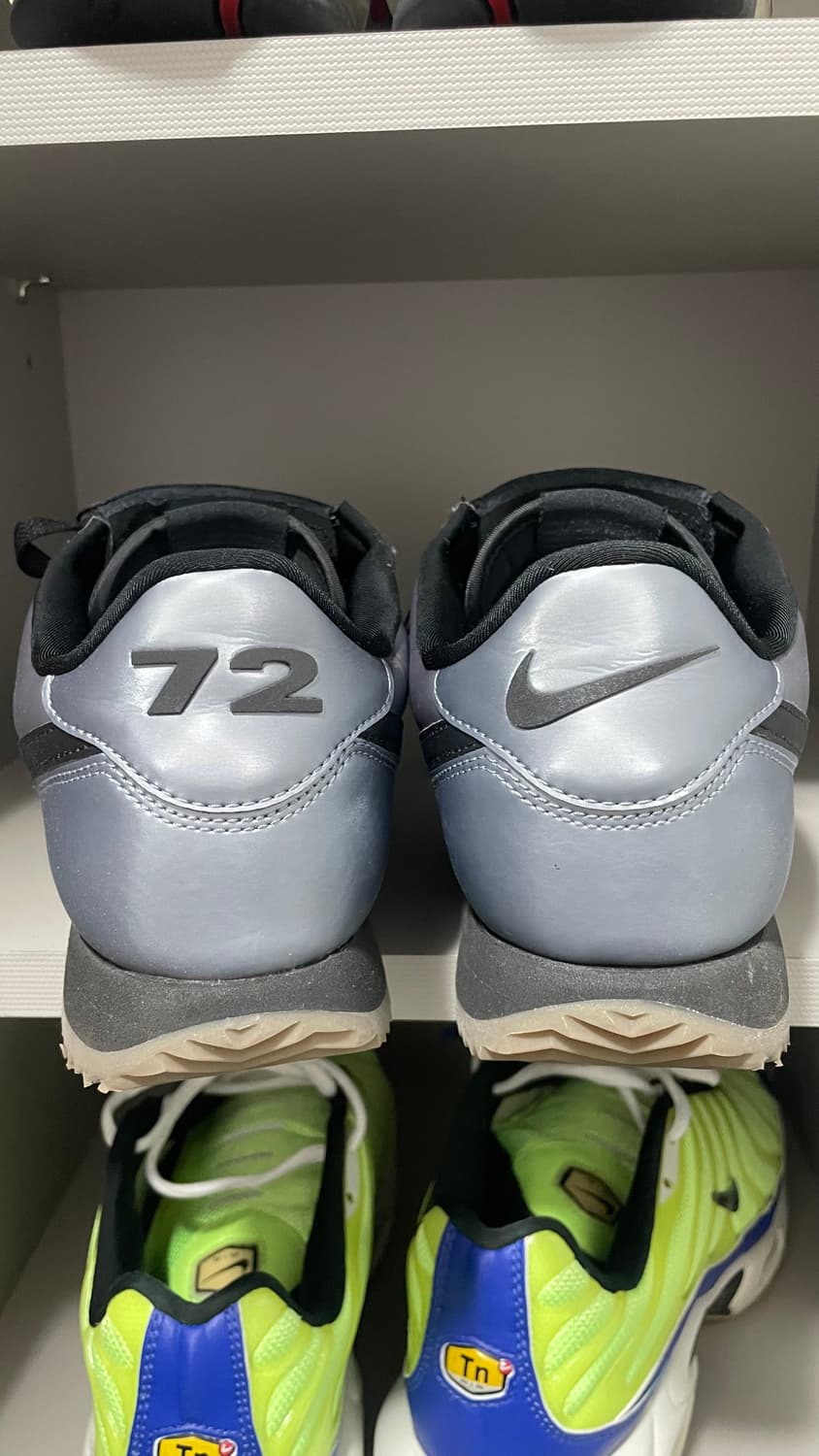 나이키 코르테즈 se 메탈릭 270 상품이미지2