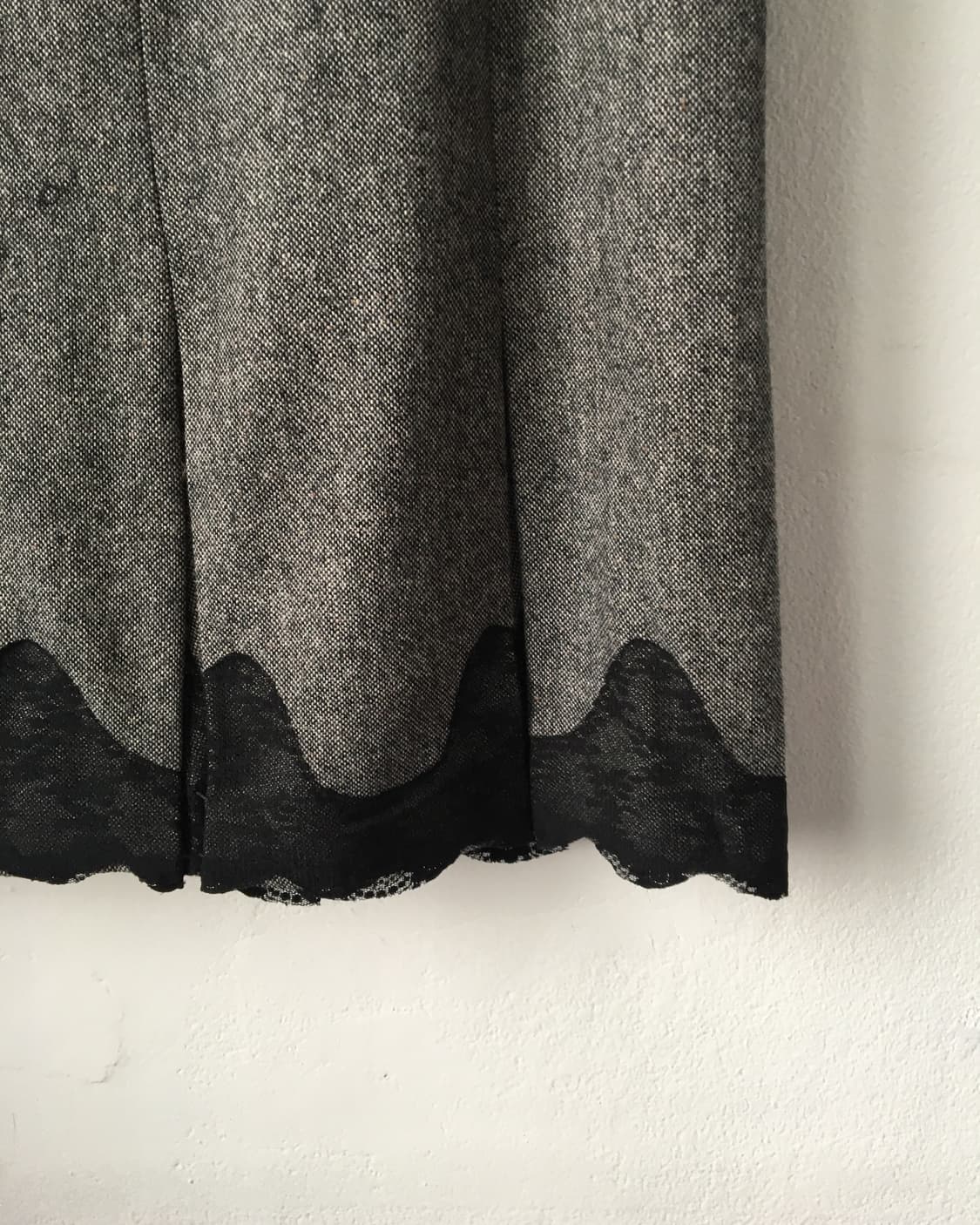 Lace trimming woolen pleats midi skirt 상품이미지2