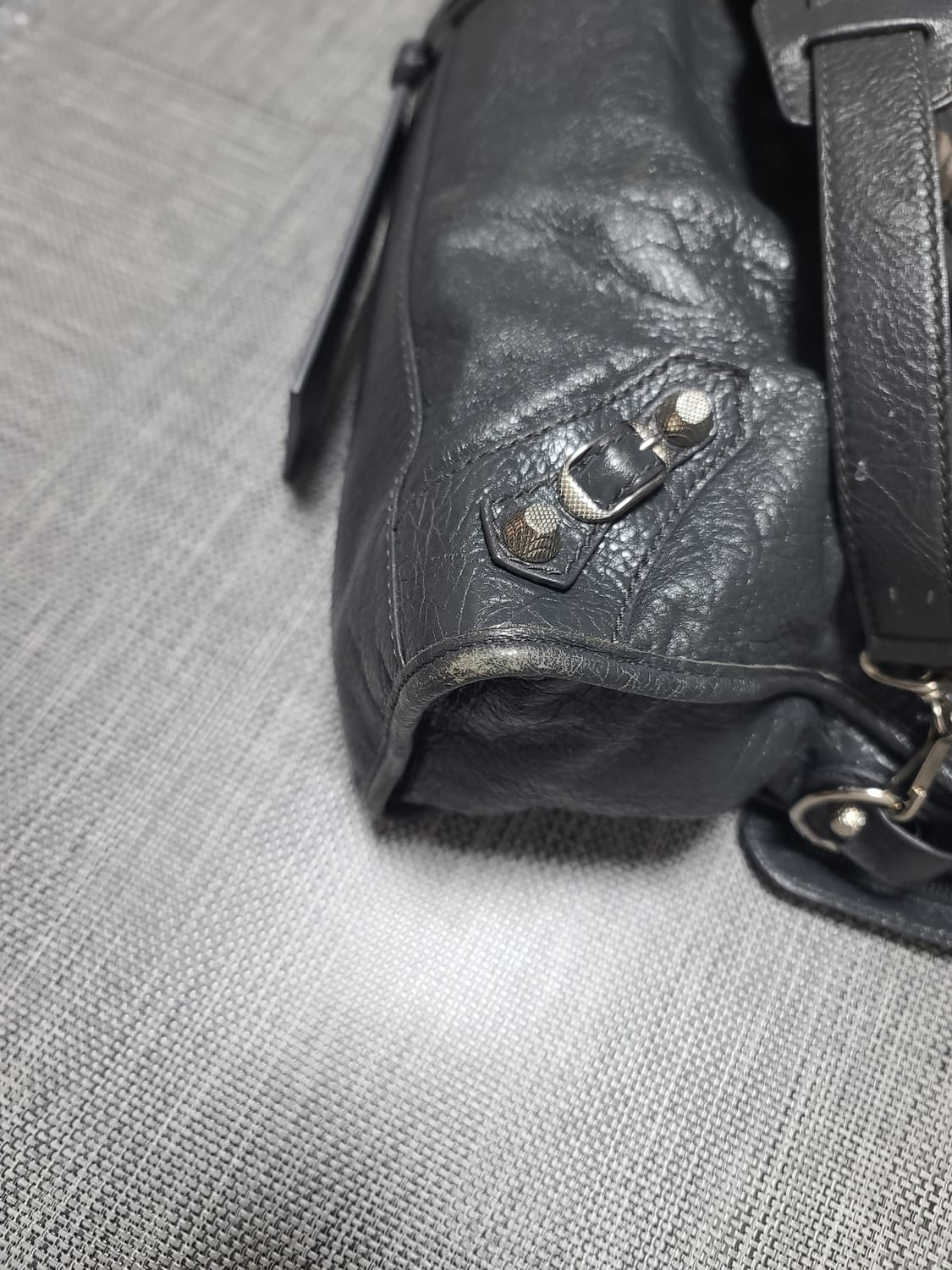 발렌시아가 모터백 미디움 숄더백 시티백 토트백 그레이 상품이미지3