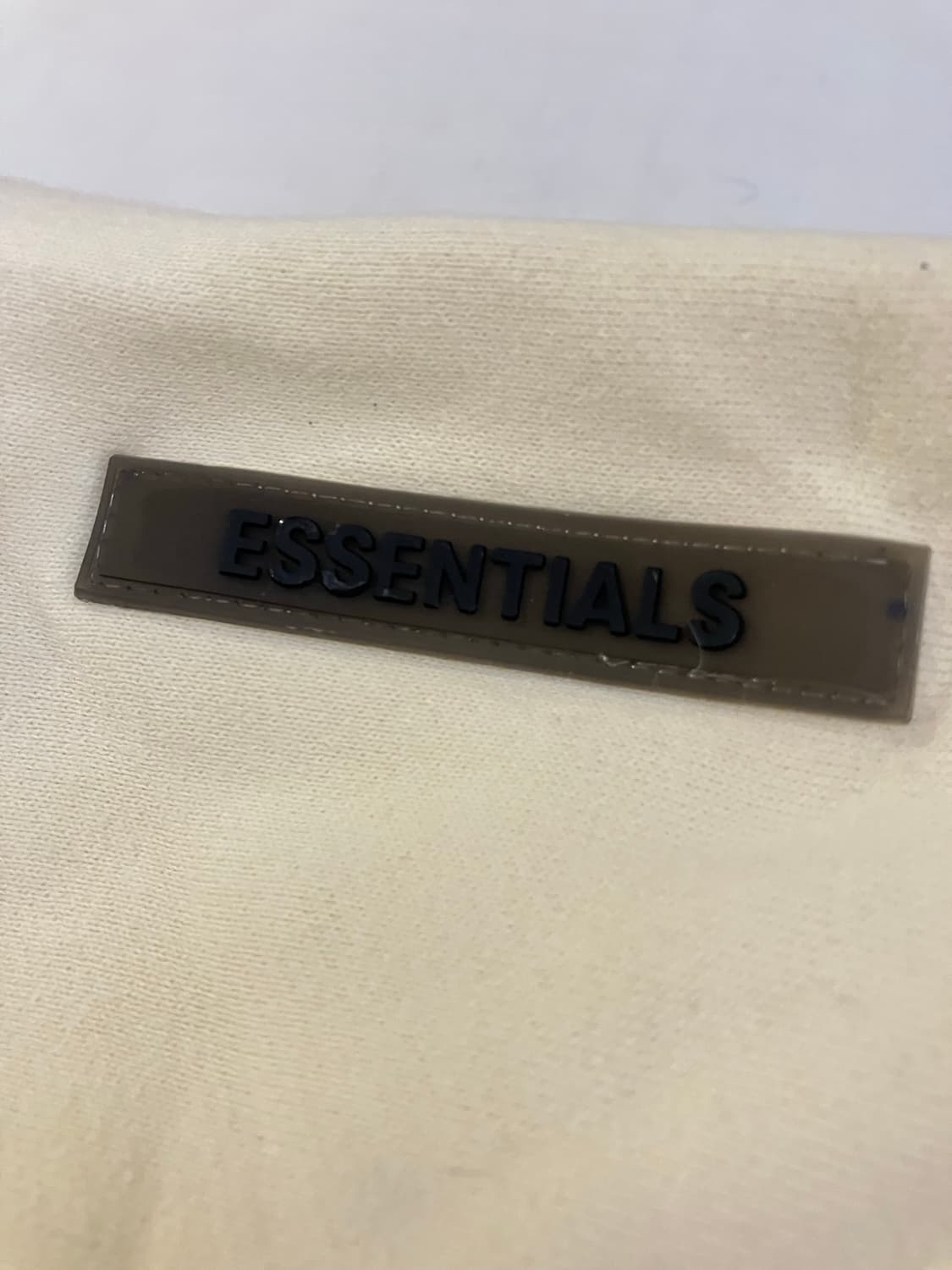 피어오브갓 에센셜 백로고 후드티 크림 상품이미지3