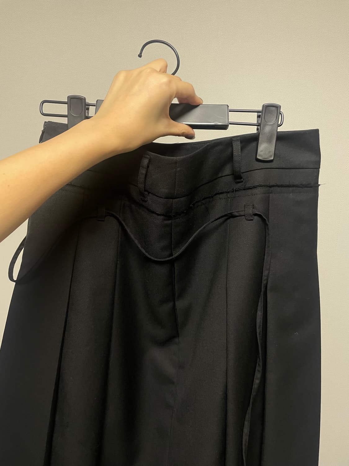 (새상품) 다이애그널 커팅 플리츠 벨트 스커트 m 상품이미지7