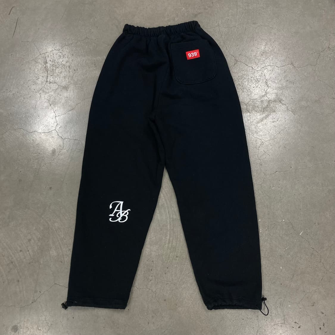 아카이브 볼드 블랙 컬러 939 빅로고 스웻 팬츠 상품이미지2