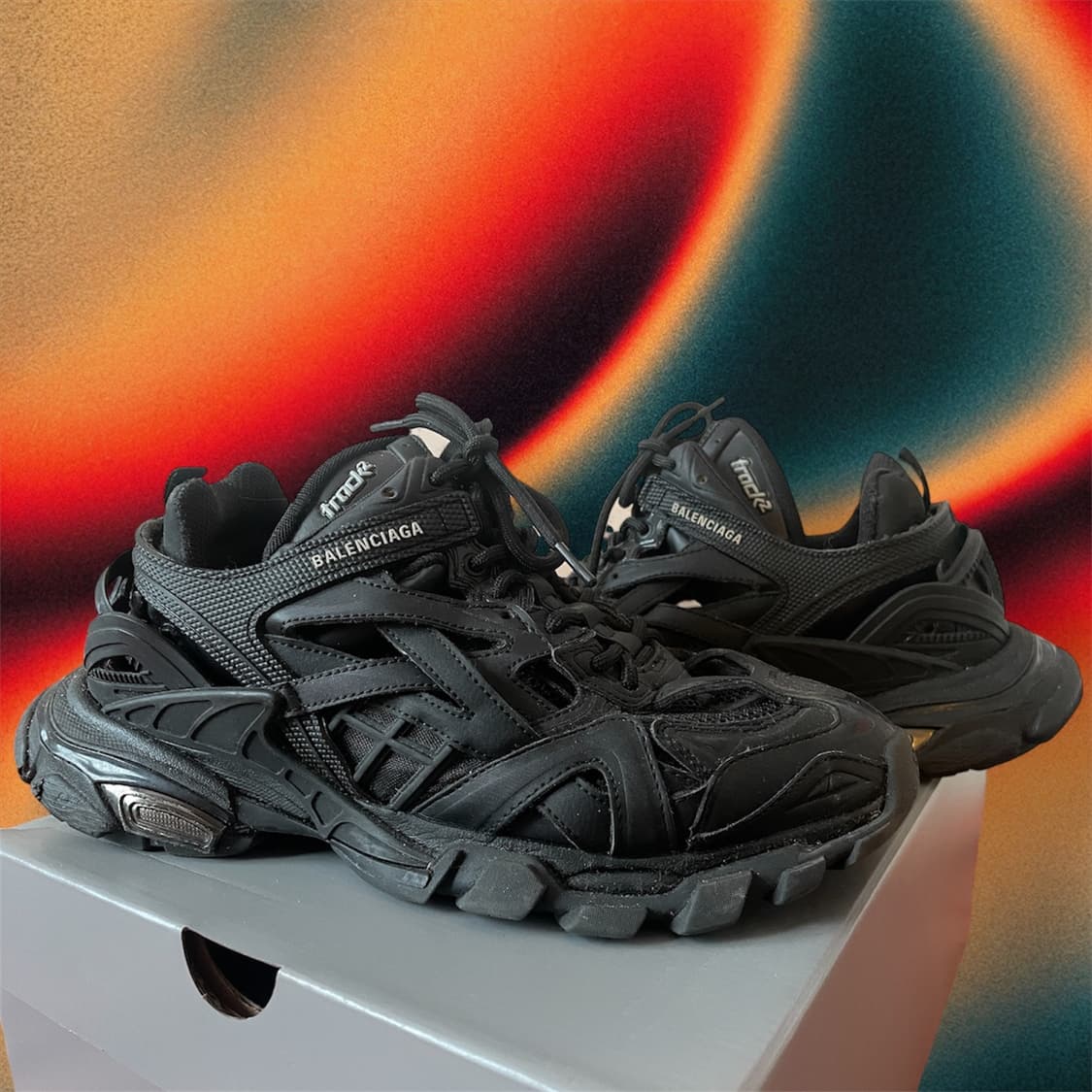 발렌시아가 트랙2 스니커즈 블랙 상품이미지1