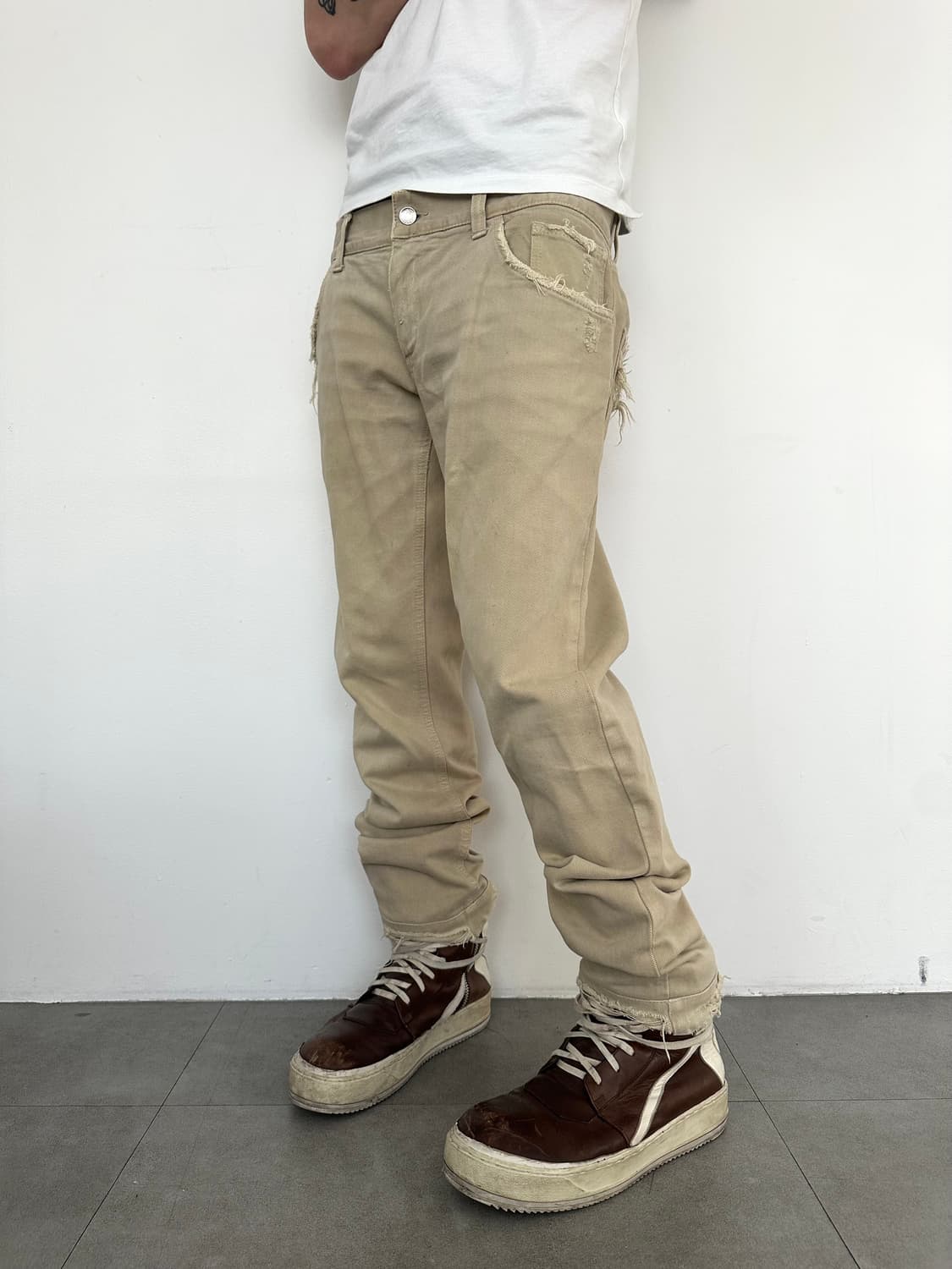 돌체앤가바나 베이지 디스트로이드 새깅진 상품이미지2