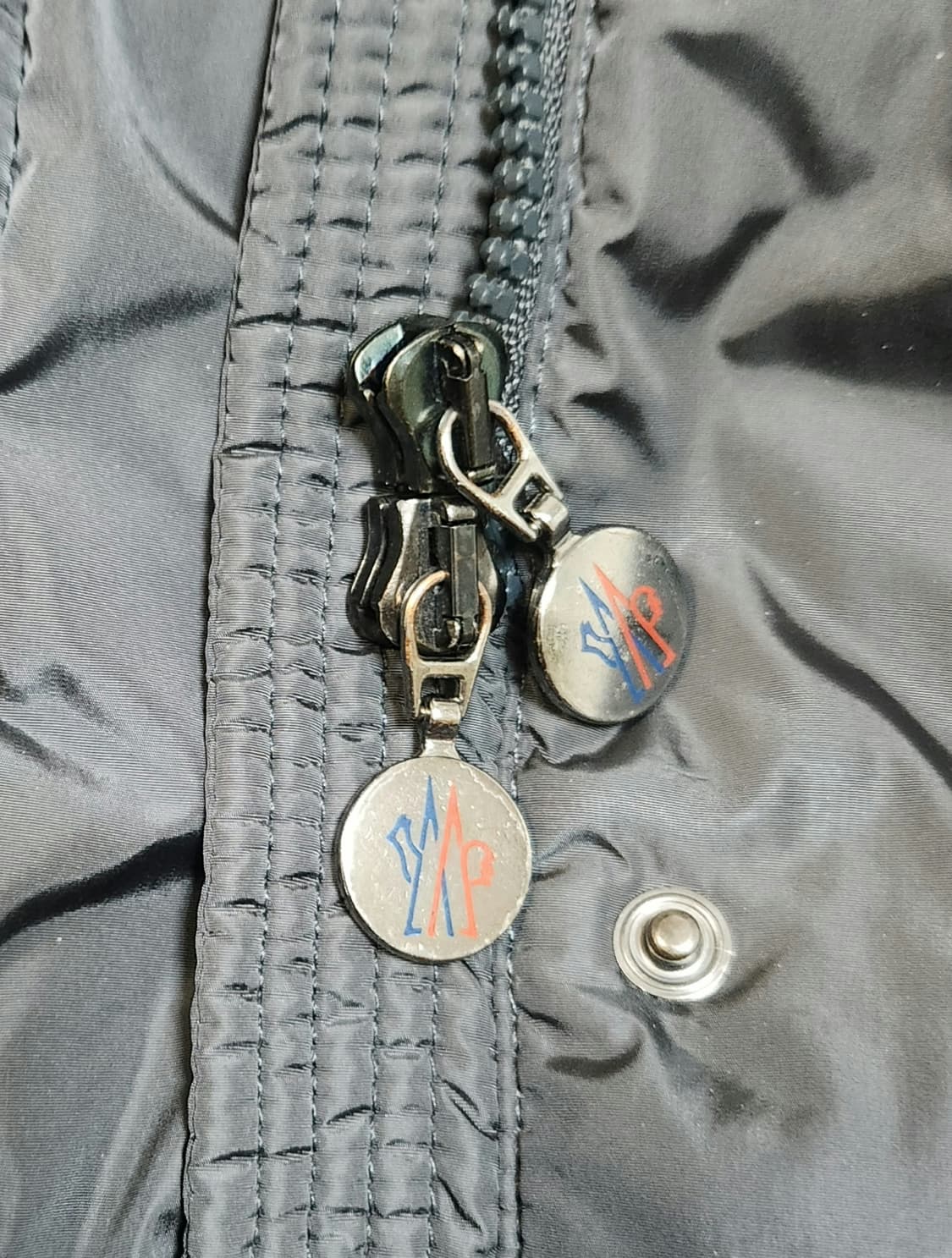 [정품] 몽클레어 패딩 자켓 코발트 경량 0 (여성용) 새상품급 한정판 상품이미지7