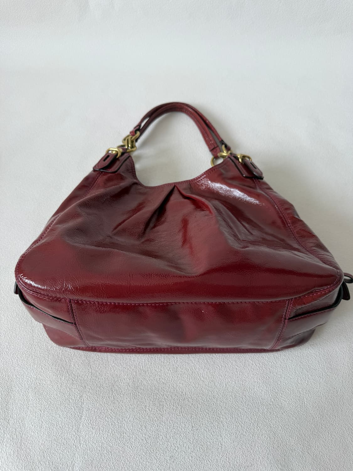 코치(COACH) 에나멜 레더 숄더백 상품이미지5