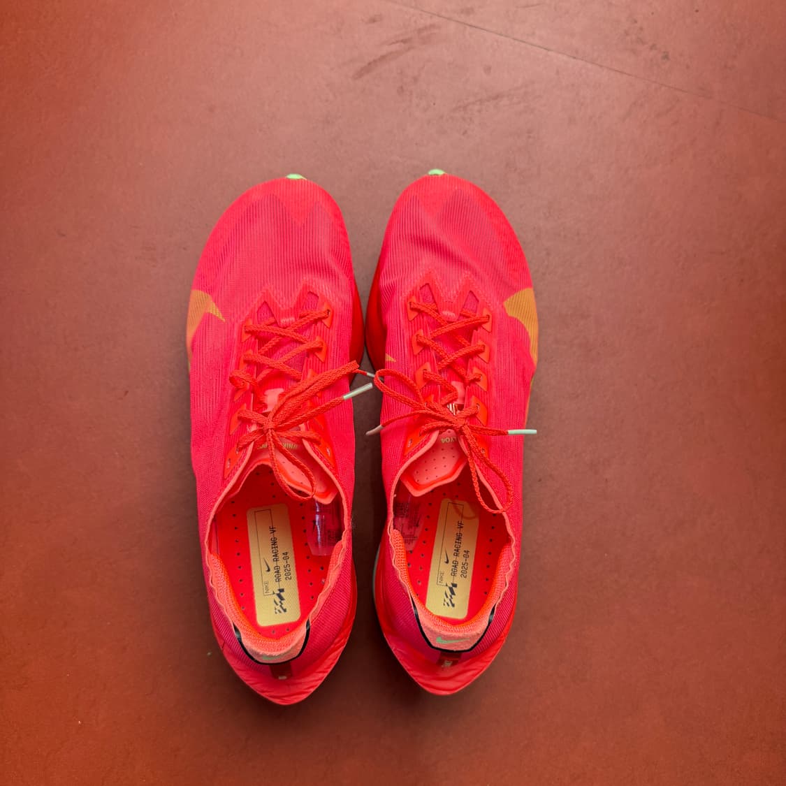 왕발 나이키 줌X 베이퍼플라이 넥스트% 320사이즈 상품이미지6