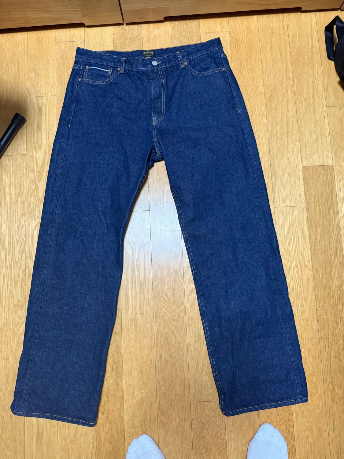 아웃스탠딩 레귤러핏 데님 팬츠 셀비지 라지 팔아요  상품이미지1