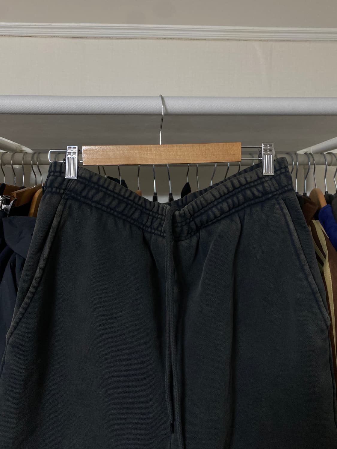 엔타이어스튜디오 스탠다드 스웨트 워시드 블랙 상품이미지5