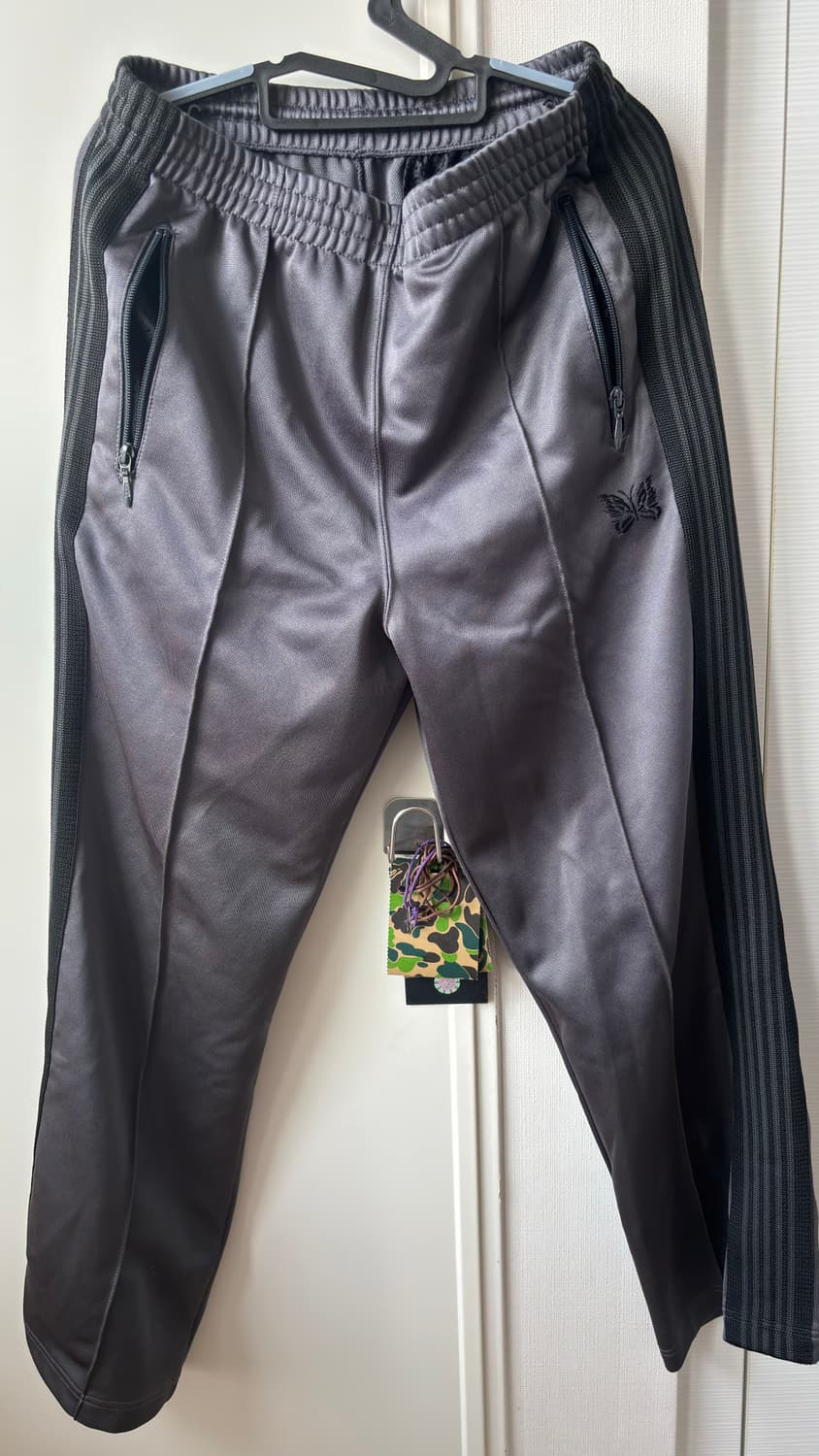 니들스(Needles)와 B'2nd가 협업한 폴리스무스 트랙팬츠 상품이미지1