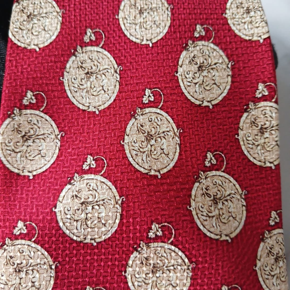 피에르 발망 실크 메달리온 패턴 넥타이 9.7cm A+등급 A18913
 상품이미지7