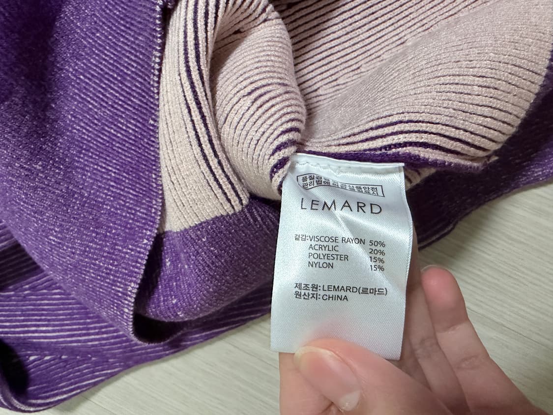 르마드 투톤 사선 라운드 니트 상품이미지4