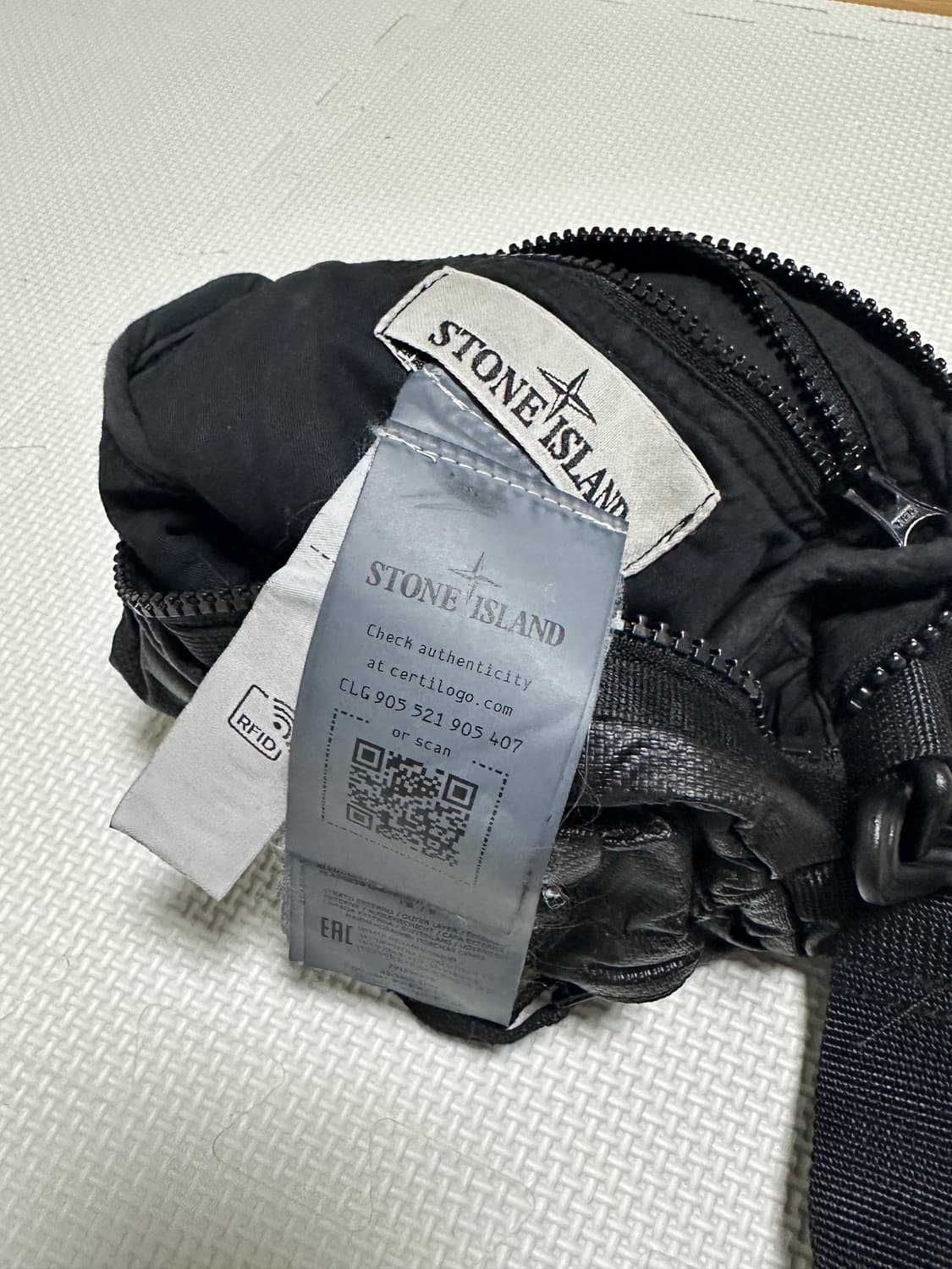 스톤아일랜드 크로스백 상품이미지3