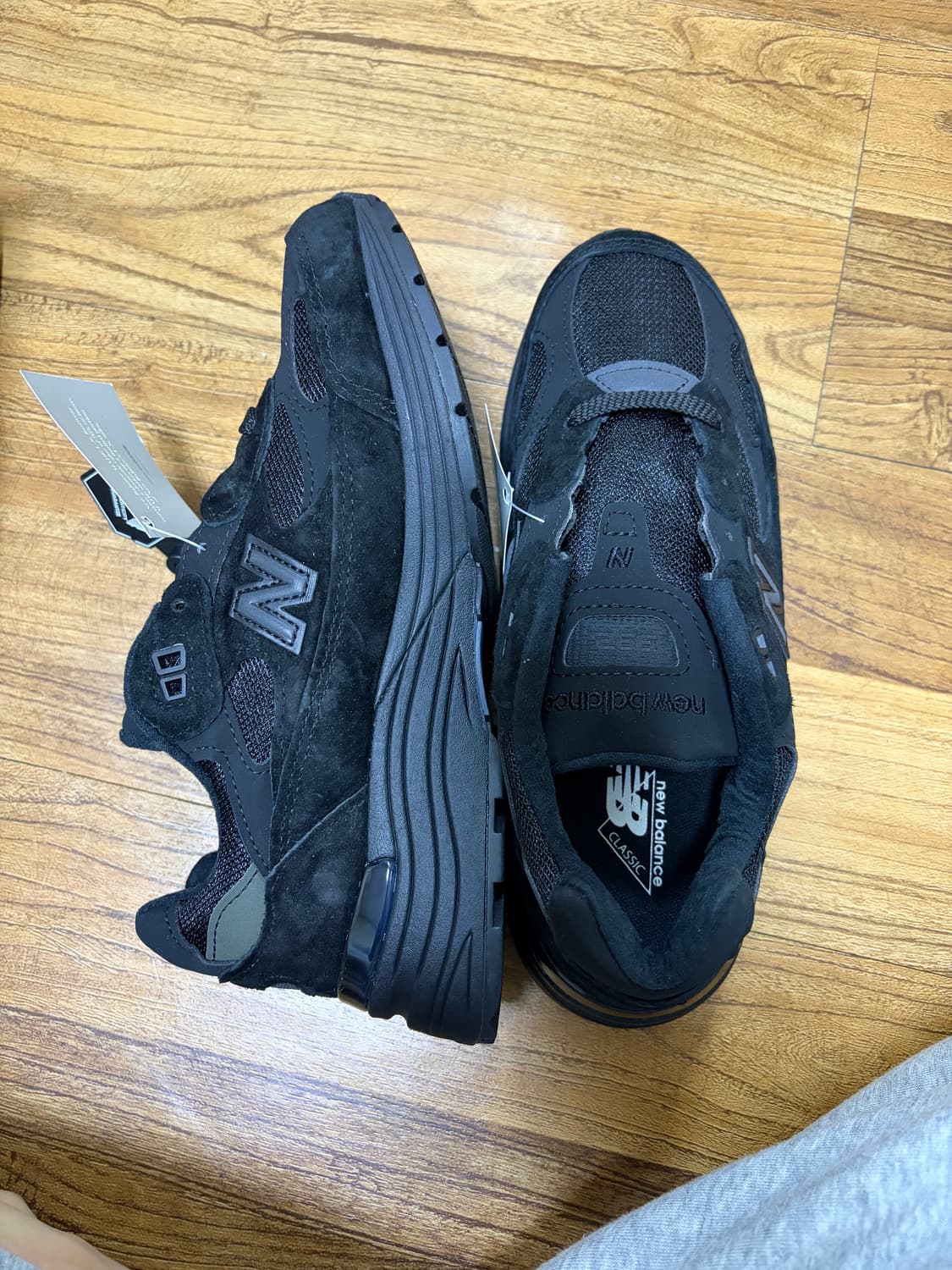 뉴발란스 992 USA 코어블랙 상품이미지2