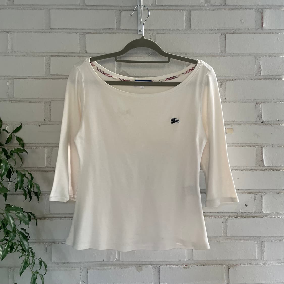 버버리 블루라벨 7부 아이보리 반팔 티셔츠 상품이미지1