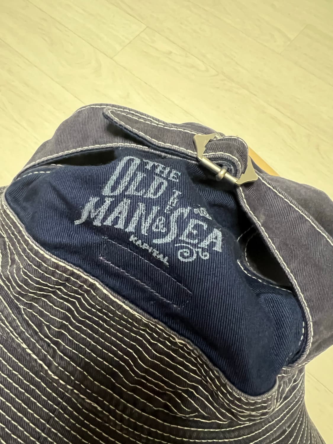 캐피탈 치노 노인과 바다 상품이미지6