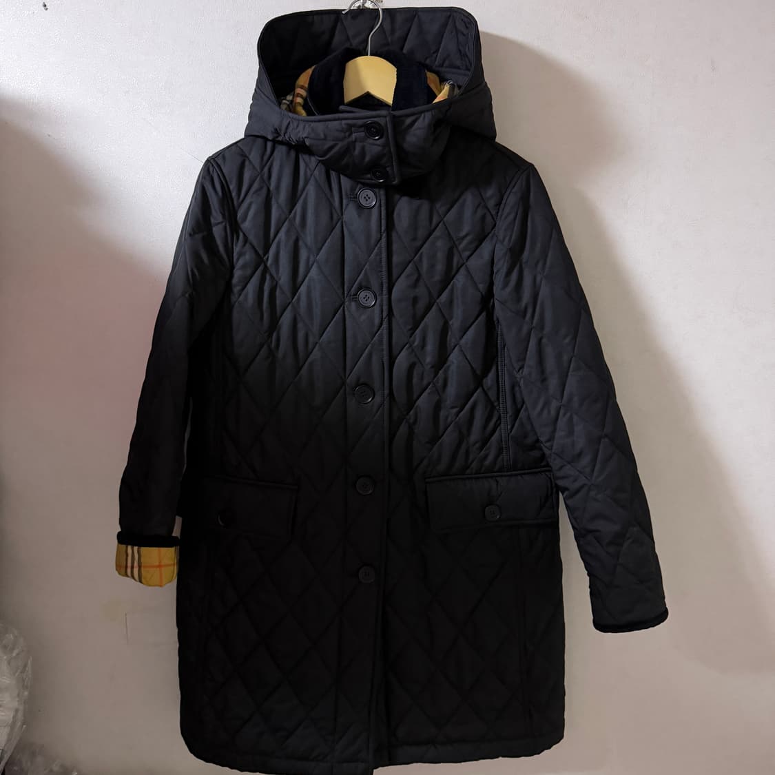 버버리 데레햄 퀼팅 자켓 8057169 M (66-77) 상품이미지9