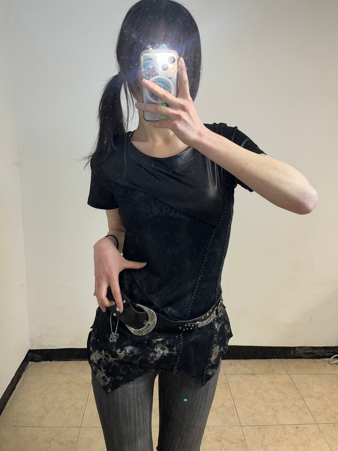 그런지 패치 큐빅 포인트 티셔츠 상품이미지4