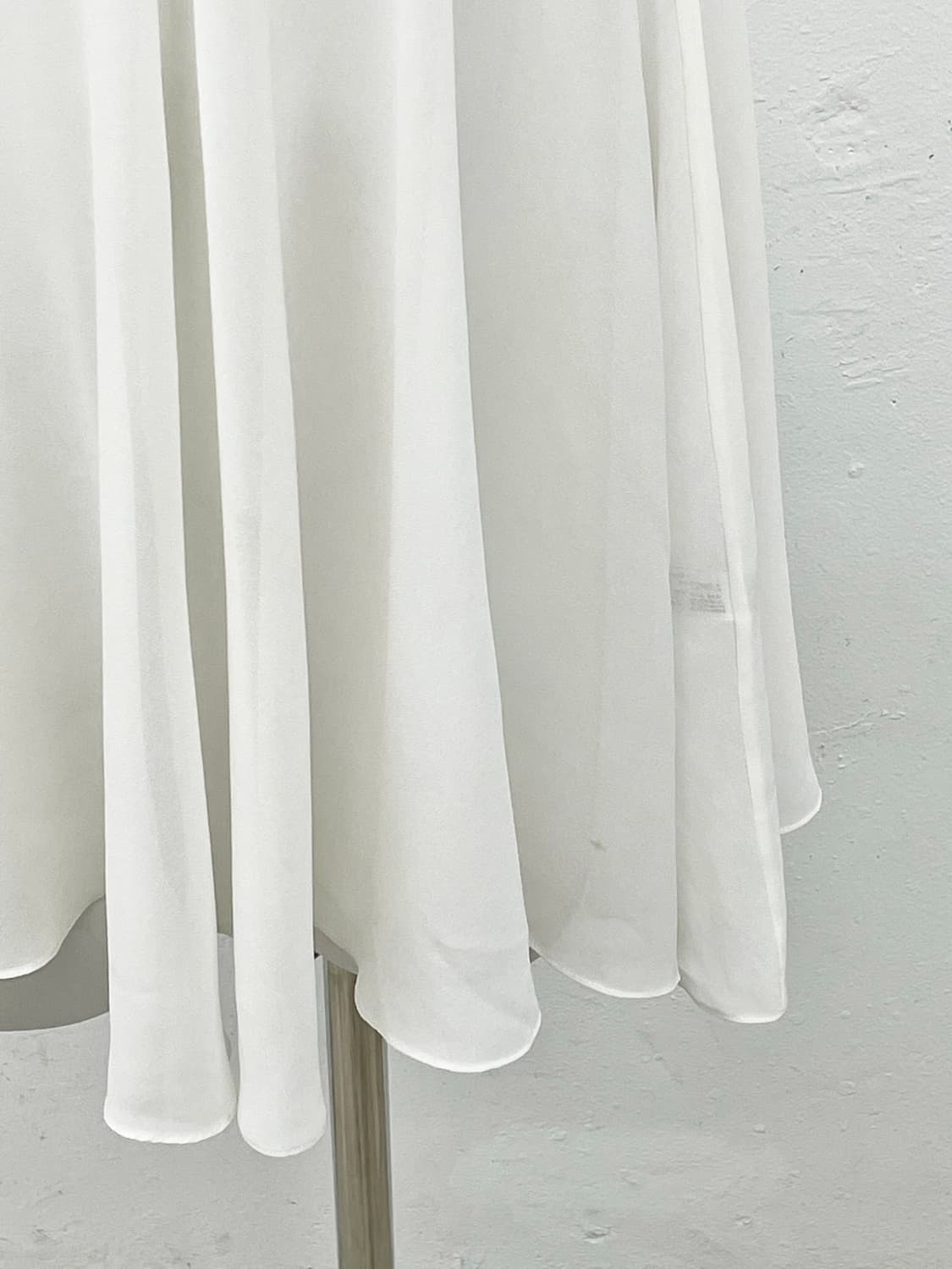 에블린 화이트페어리 리본 슬립 상품이미지3