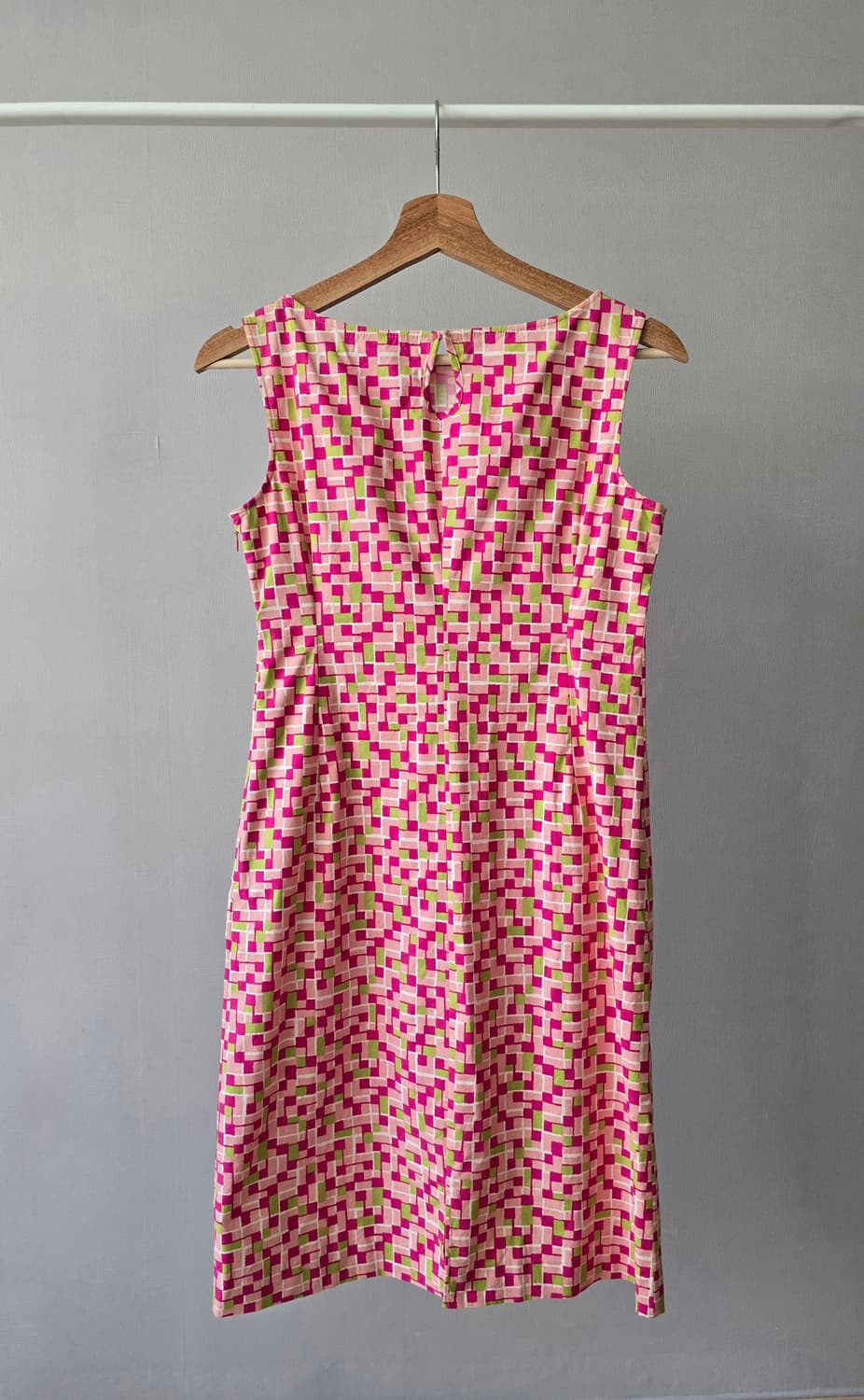 나이스클랍 레트로 패턴 슬리브리스 원피스 상품이미지5