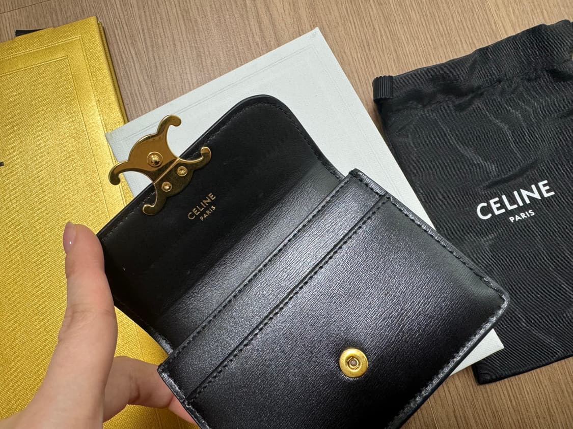 셀린느 트리옹프 카드지갑 블랙 상품이미지3