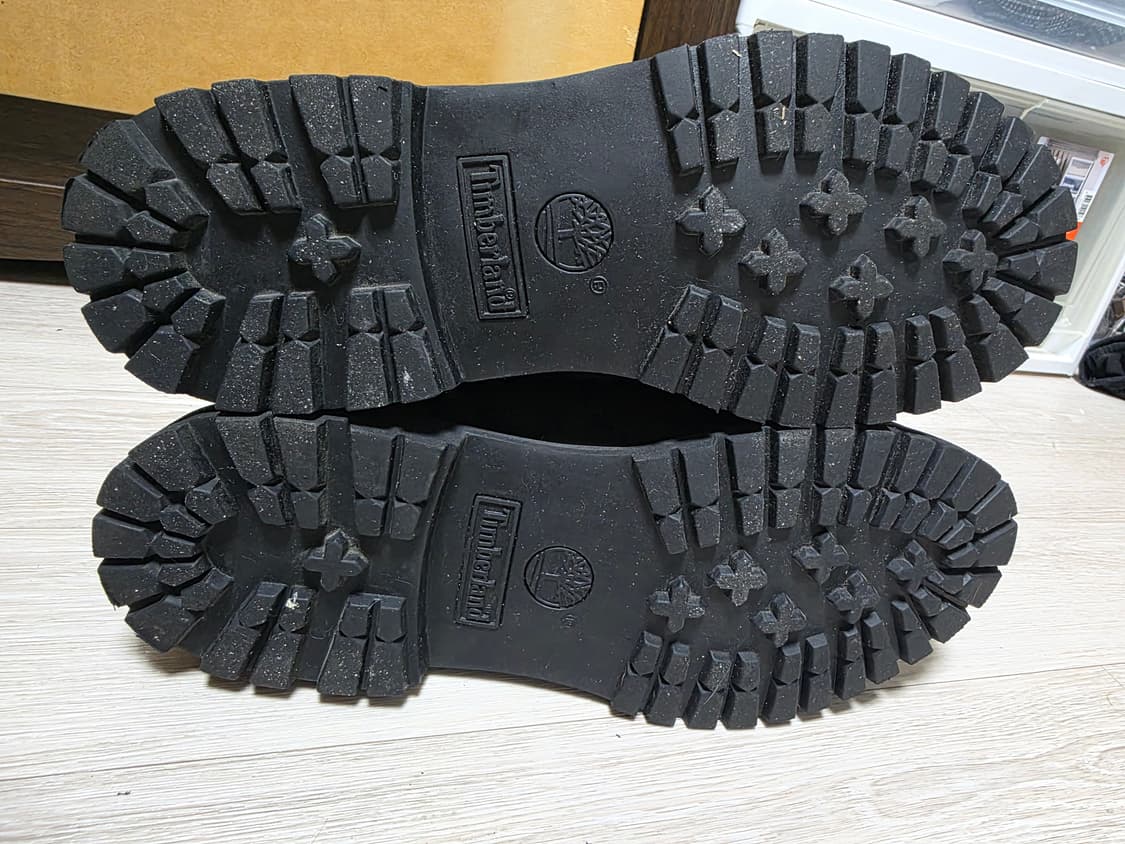 팀버랜드 6인치 블랙 부츠 260 상품이미지7