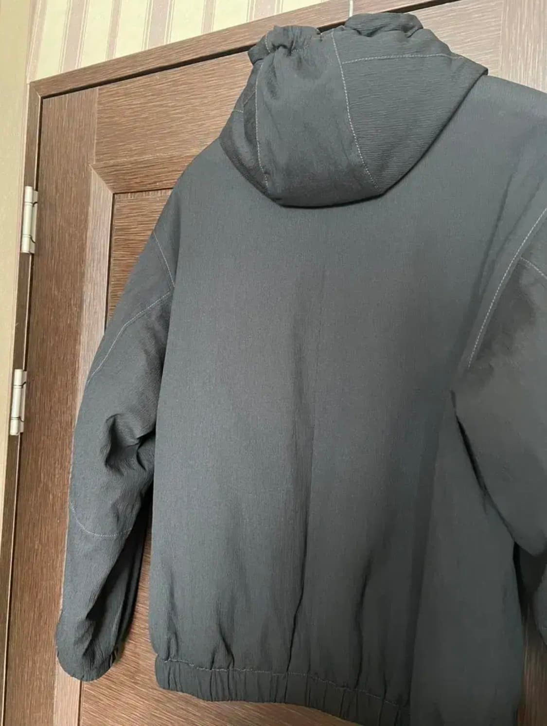 [M] 인사일런스 플리츠 후디드 점퍼 BLACK 상품이미지3