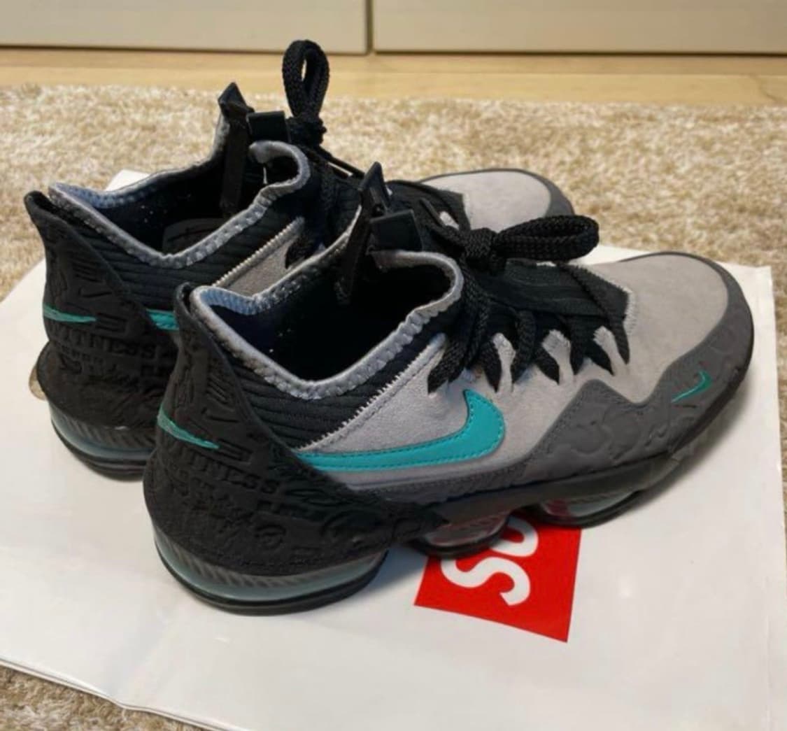 르브론 16 로우 아트모스 별주 상품이미지1