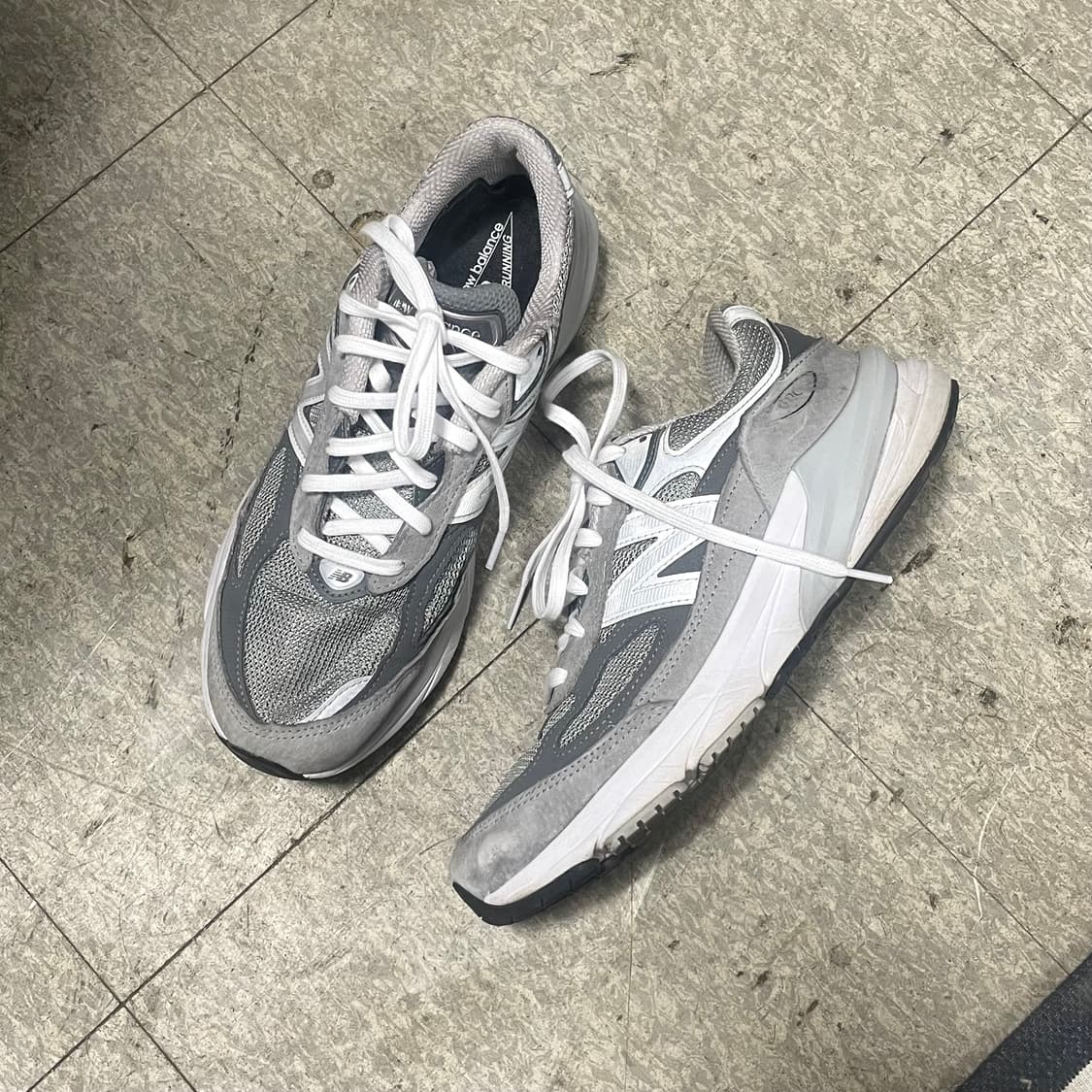 뉴발란스 990v6 그레이 상품이미지1