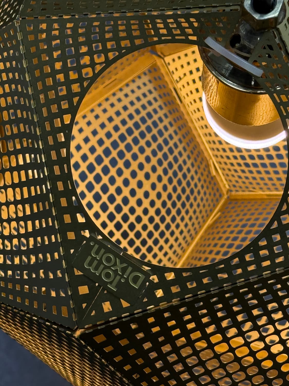 톰딕슨 브라스 조명 / Tom Dixon Etch Lamp Brass 상품이미지5