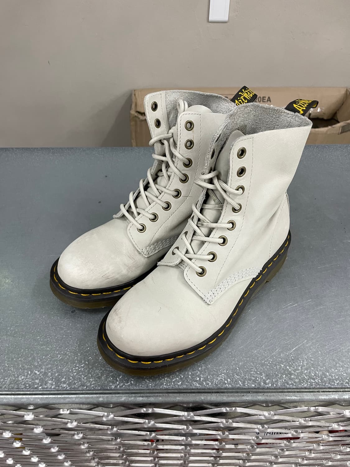 닥터마틴 1460 파스칼 8홀 uk5 상품이미지2