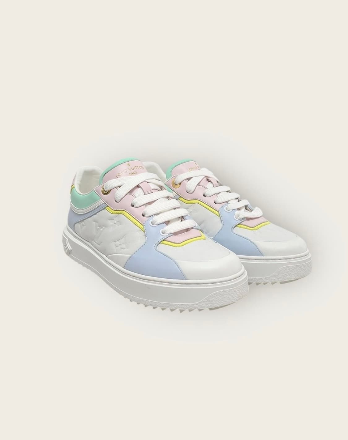 백프로 정품) 루이비통 멀티컬러 파스텔 타임아웃 스니커즈 상품이미지1