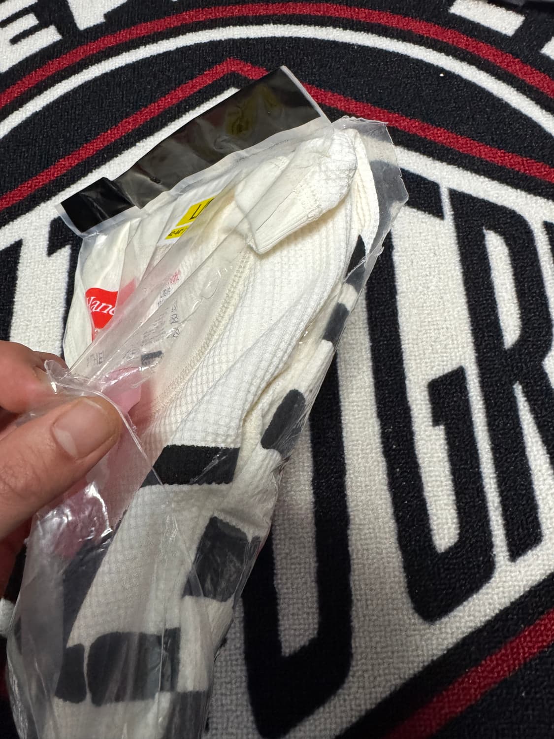 슈프림 헤인즈 본즈 써멀 크루 내츄럴 상품이미지5