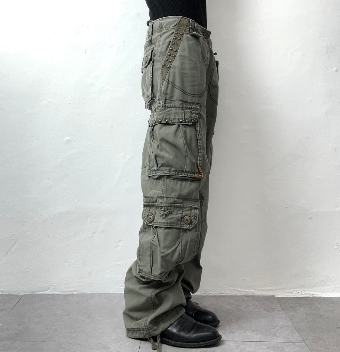 Military Studded Grunge Cargo Pants 상품이미지1