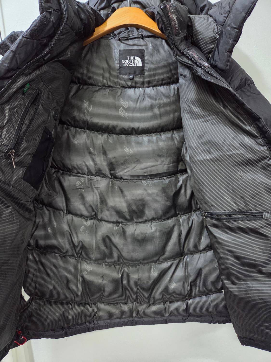 노스페이스 1211-6 써밋 700 푸퍼 블랙 패딩 여성 95 상품이미지4