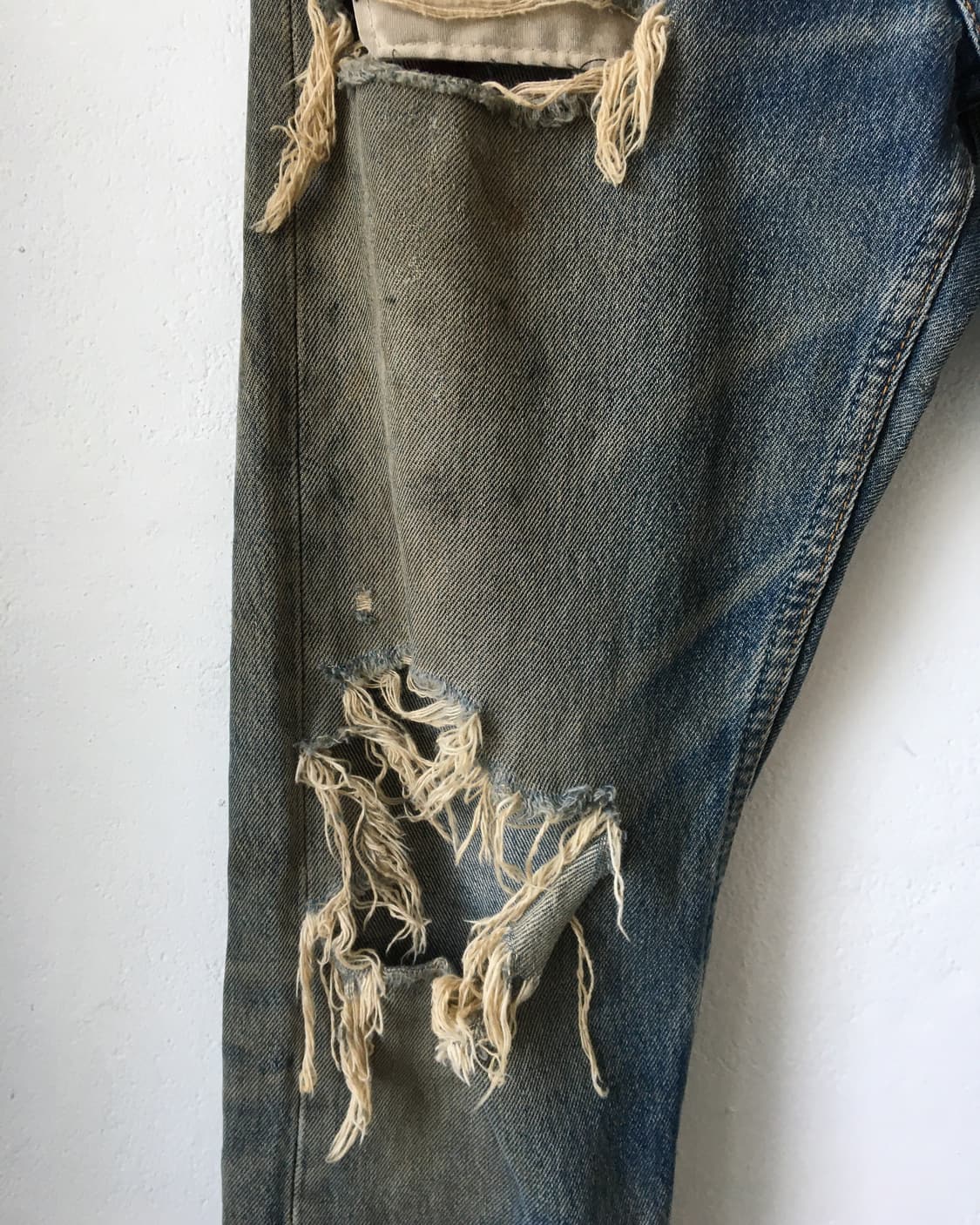 Levis 501 damage denim pants 상품이미지3