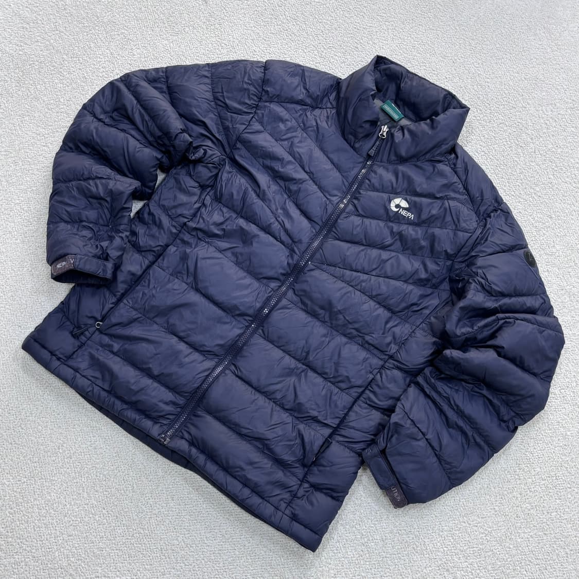 100 네파 남성 경량 덕 다운 패딩 0402E 상품이미지1
