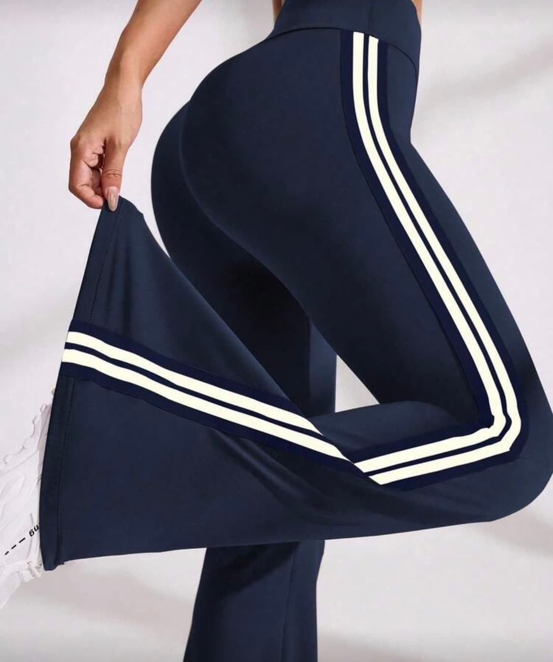 네이비 라인 부츠컷 트레이닝 바지 m 상품이미지1