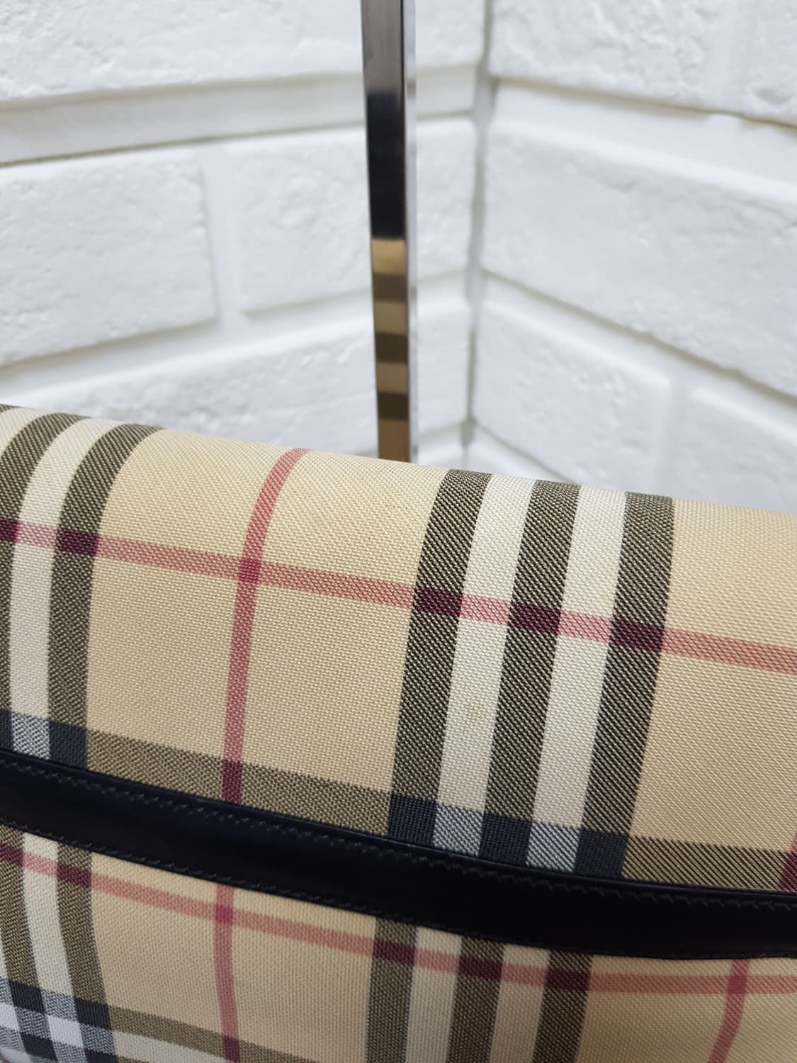 [정품] 버버리 클래식 체크 숄더백 상품이미지5