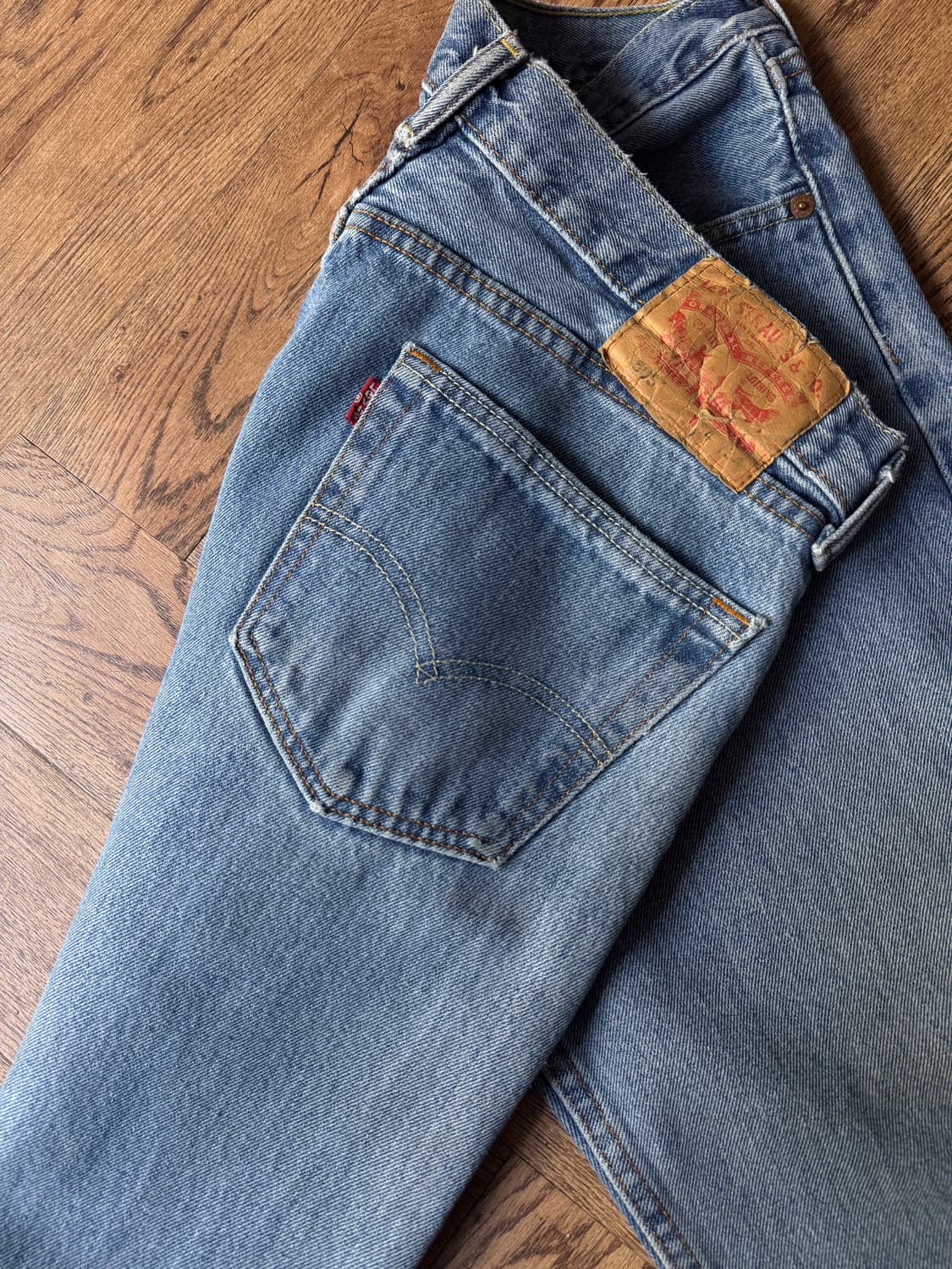 [34]리바이스 505 미디엄블루 워싱 데님 팬츠 상품이미지6