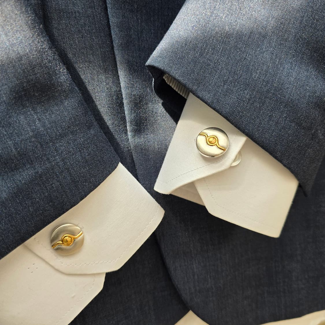 던힐 정품 명품 커프스 1.6cm  A+등급 J18
 상품이미지10