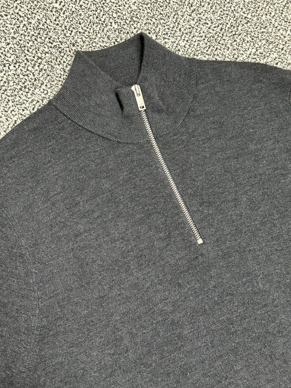 산드로옴므 최신형 반집업 니트 상품이미지2