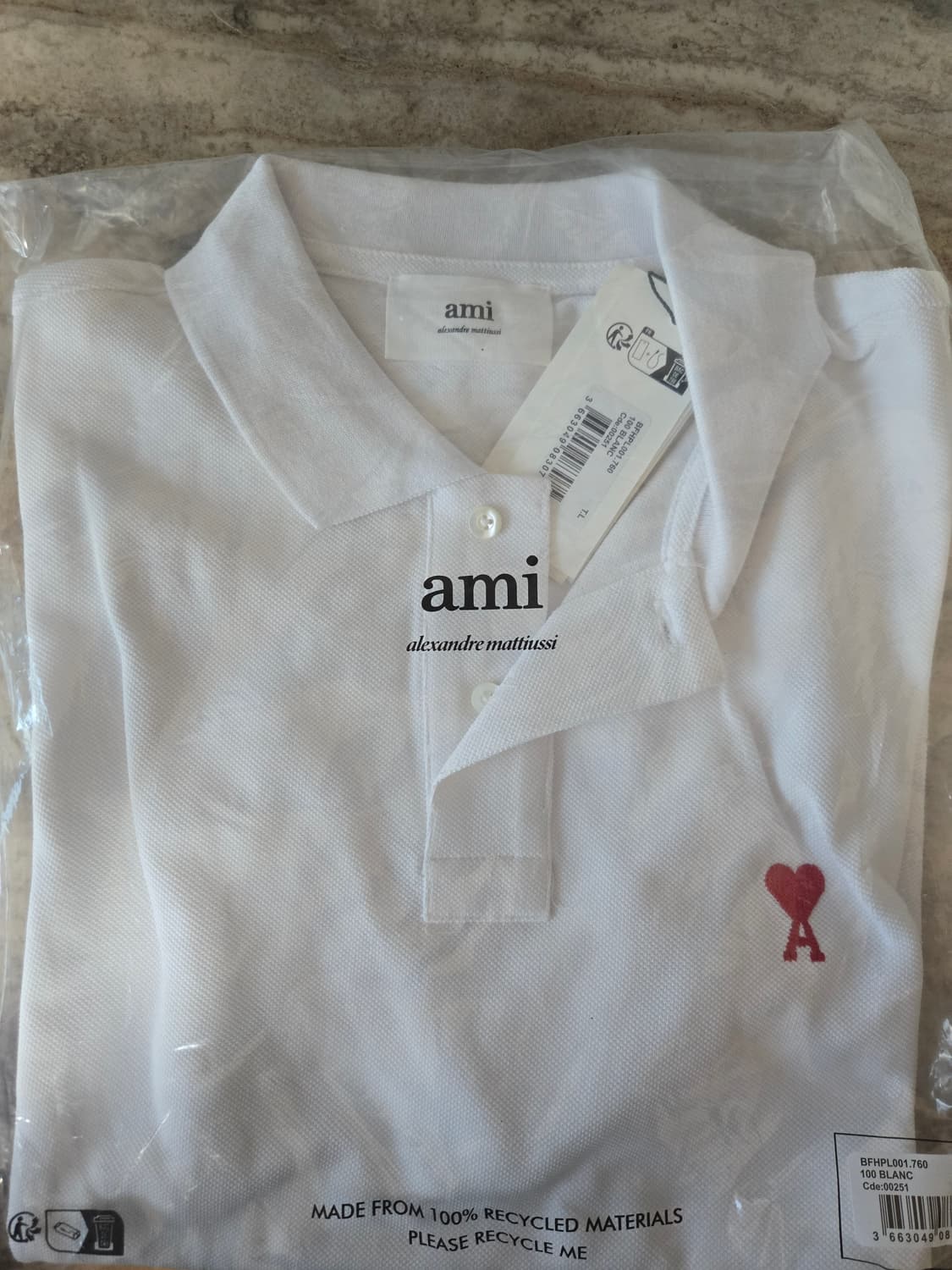 아미 하트 로고 화이트 카라 반팔티 새상품 사이즈XL(105) 상품이미지1