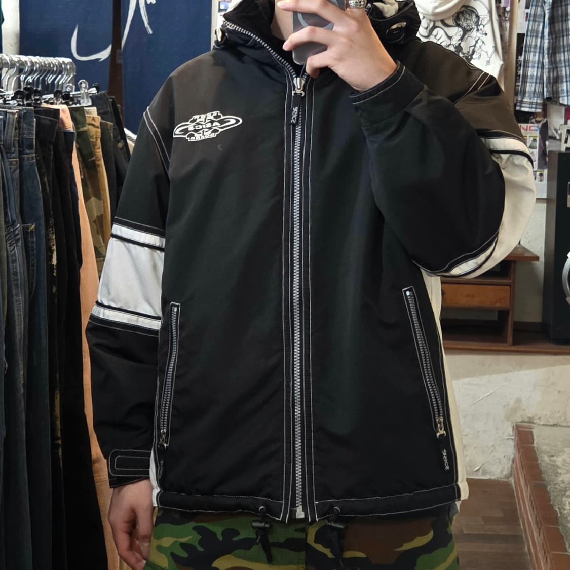 아식스 올드스쿨 배색 누빔 보더 점퍼 상품이미지2