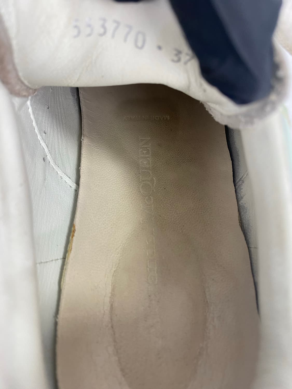 알렉산더 맥퀸 오버솔 홀로그램 스니커즈 37  상품이미지9